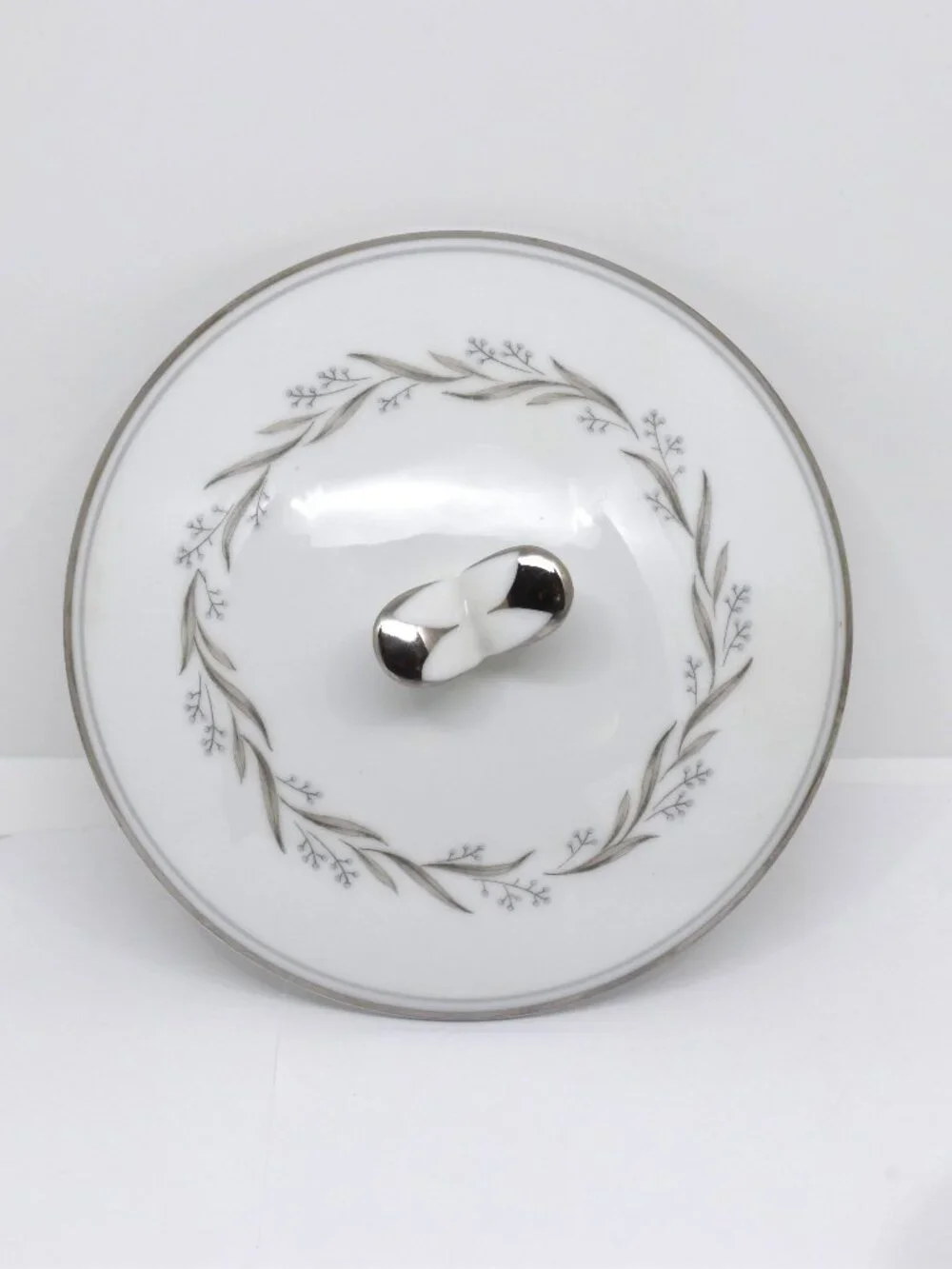 Noritake Almont Blue Berries with Grey Leaves Sugar Bowl, 1960-1966